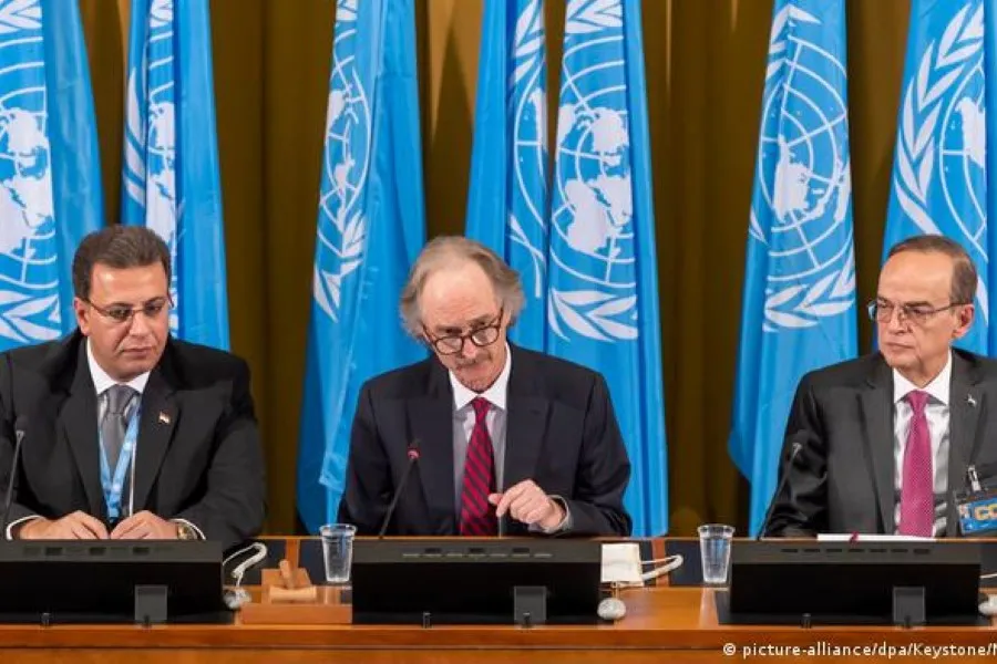 تعقيدات تزيد الفجوة بين وفدي "النظام والمعارضة" باجتماعات الدستورية وهذا أبرز ماتم بحثه