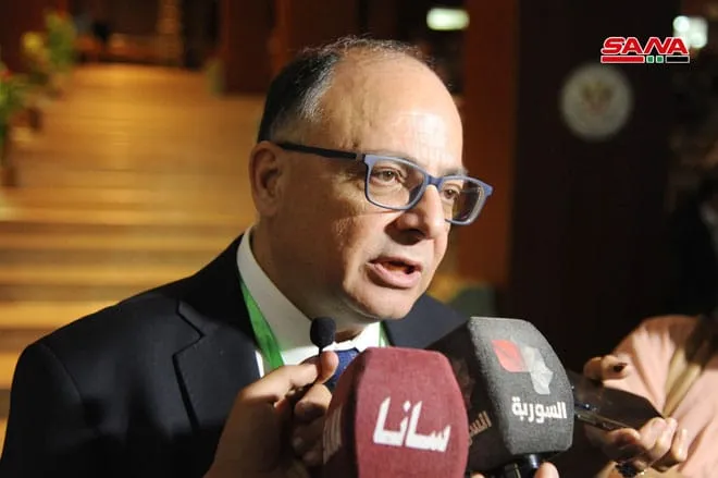 نقيب أطباء النظام بدمشق يمهد لرفع تسعيرة المعاينة الطبية