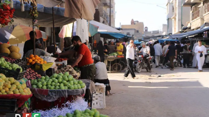 على أبواب رمضان .. غلاء فاحش وجشع "أمراء الحرب" يُنهك المدنيين 