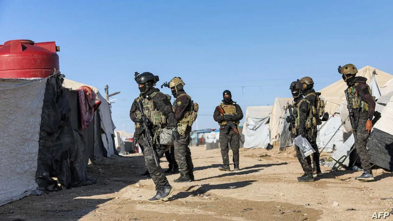 بعد اشتباكات دامية .. توتر حذر وحظر كامل على مخيم وقرية الهول بريف الحسكة