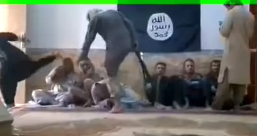 "إندبندنت" تنقل شهادة صحفي فرنسي تحدث عن التعذيب في سجون دا-عش