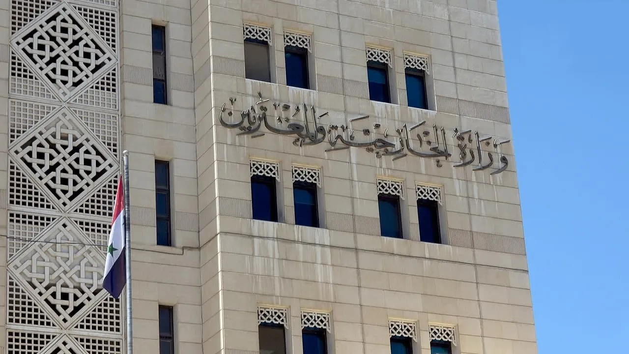 خارجية الأسد تملك أدلة على ارتكاب واشنطن جرائم ضد الإنسانية بسوريا..ماذا عنها ..!؟