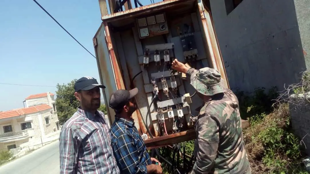 النظام يعفي منطقة بـ "القرداحة" من التقنين الكهربائي وينفي إلغاء "الأمبيرات" بطرطوس