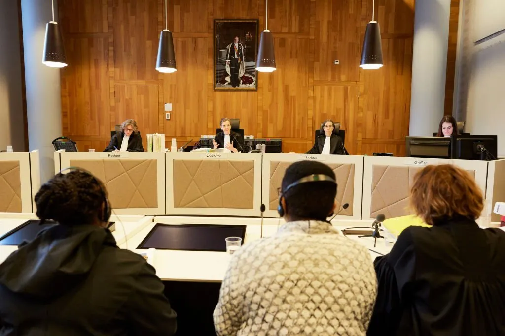 هولندا تبدأ محاكمة 4 نساء بعد إعادتهن من مخيمات الاحتجاز بسوريا