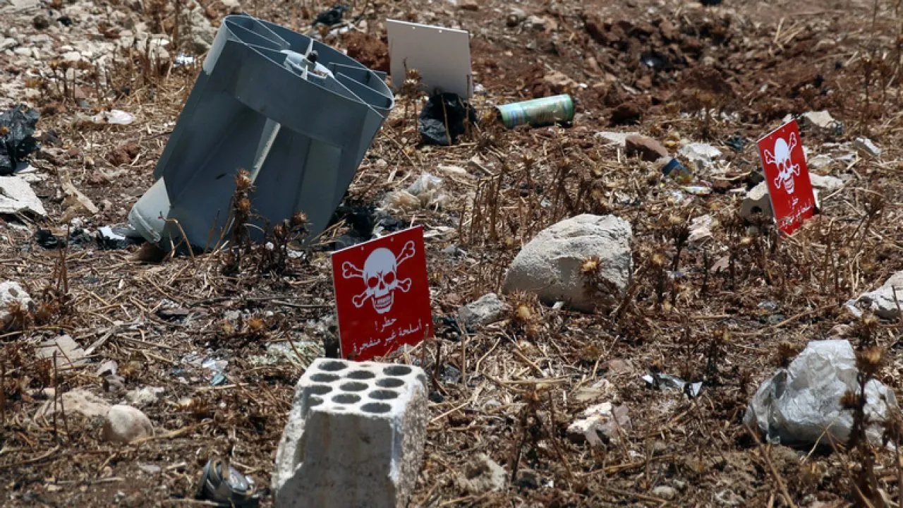 "الشرق الأوسط": "الموت المجاني" من خلف ركام الحرب لا يزال يودي بحياة الأبرياء في درعا