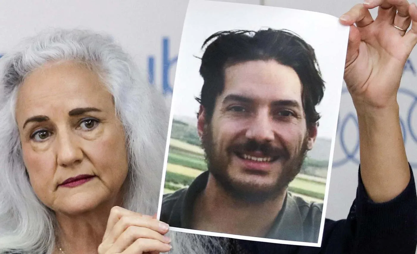 الرئيس "بايدن" يلتقي عائلة صحفي أميركي مختطف في سوريا