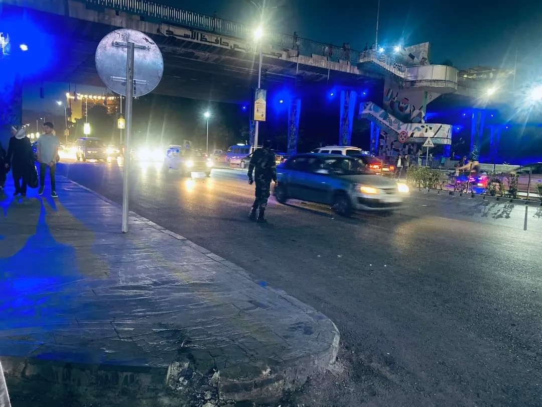 تحت تهديد الاعتقال .. النظام يفض تجمعات ذوي المعتقلين بدمشق ويجدد الترويج لـ "العفو المزعوم"