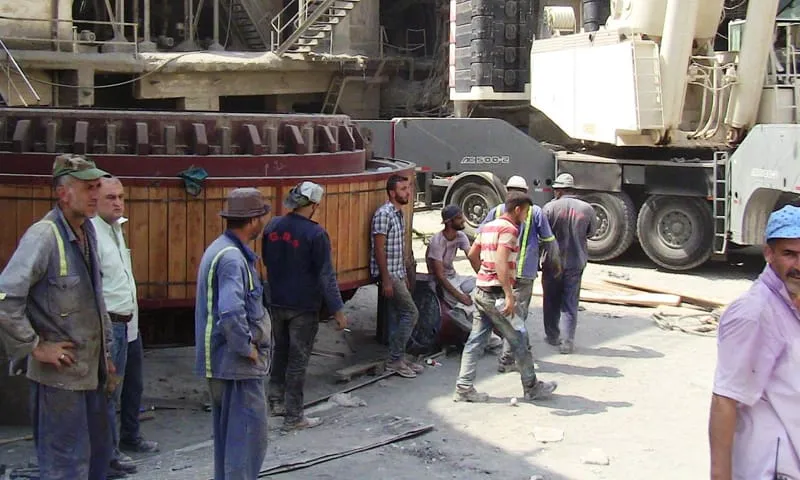 "غير عادلة" .. "نقابة عمال البناء" تنتقد نسب الأرباح على الإسمنت ومسؤول يبرر "السعر رشيد ومنطقي"