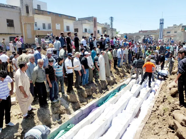 الذكرى السنوية العاشرة لمجزرة الحولة الوحشية والمجرم لايزال طليقاً 