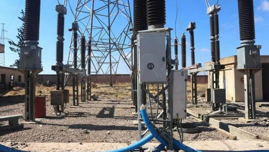 مسؤول بوزارة كهرباء النظام ينفي علاقة التقنين بانقطاع التيار عن الجنوب السوري