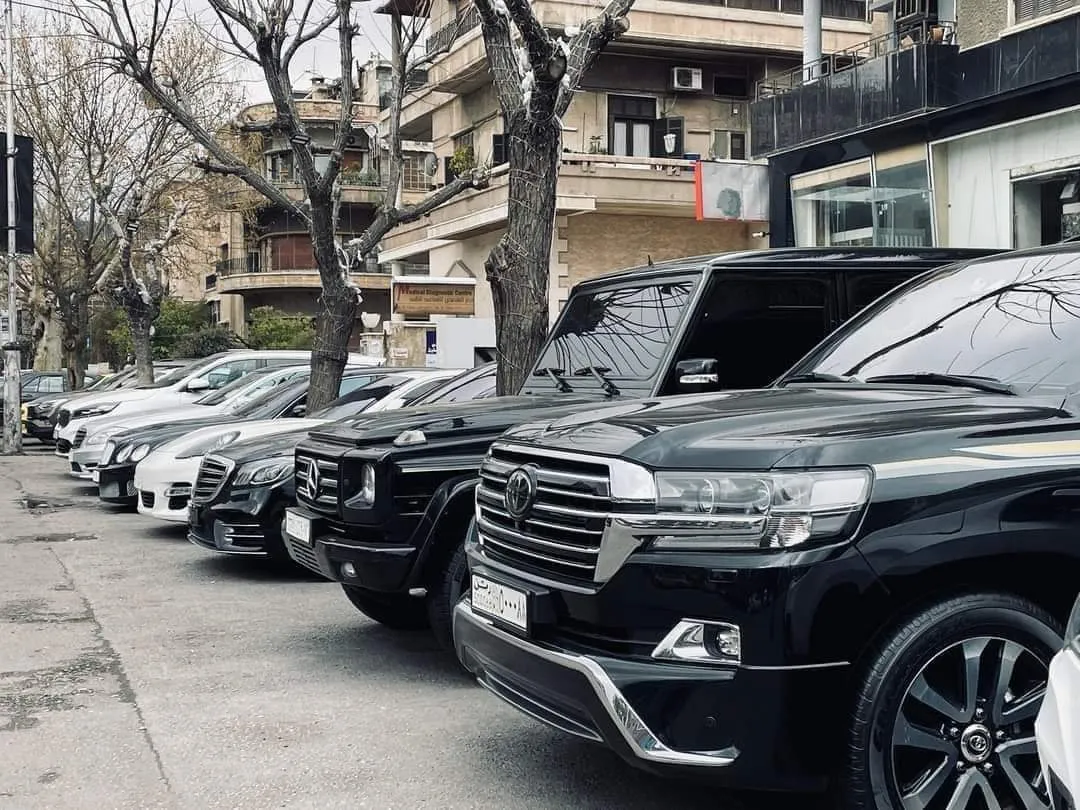 غرامة 450 مليون .. جمارك النظام تصادر سيارة بلوحة مزورة وتكشف واردات الرسوم باللاذقية