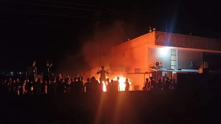 "الجيش الوطني" يدعو لتشكيل لجان شعبية تتحدث باسم المتظاهرين.. و"الإسلامي السوري" يُدين 