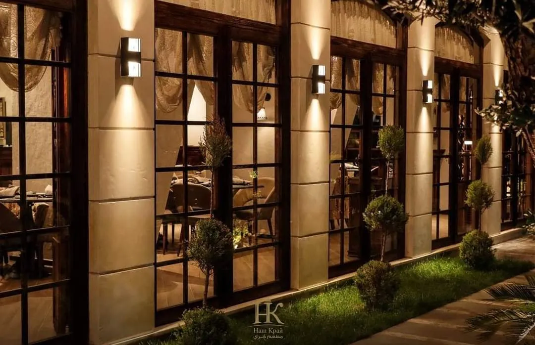 بملايين الدولارات .. "لونا الشبل" تفتتح مطعم روسي بدمشق