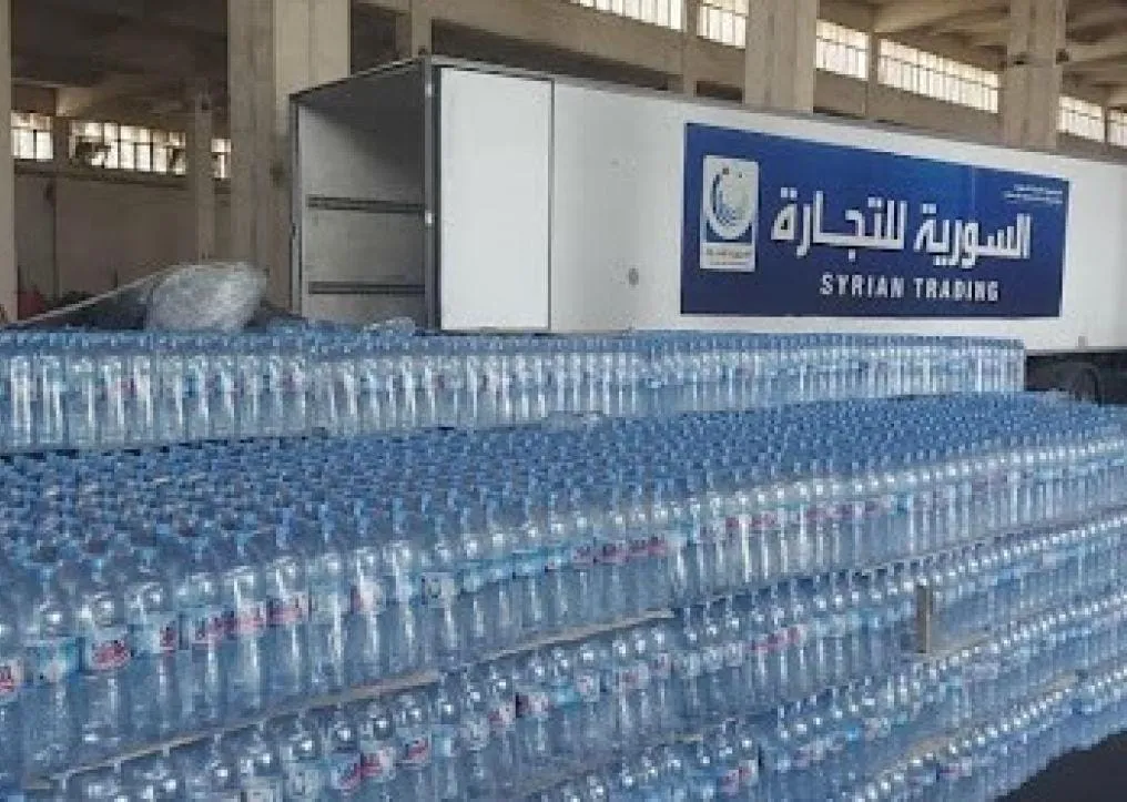 بنسبة 50% .. النظام يخفض مخصصات المياه المعدنية عبر "البطاقة الذكية" ويبرر