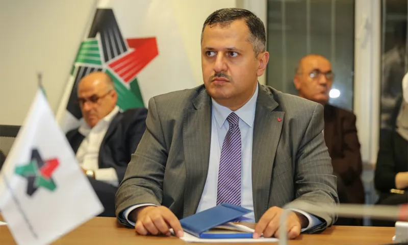 الائتلاف: نظام الأسد يزيد معاناة الشعب السوري باستهداف حقول القمح شمال غرب سوريا