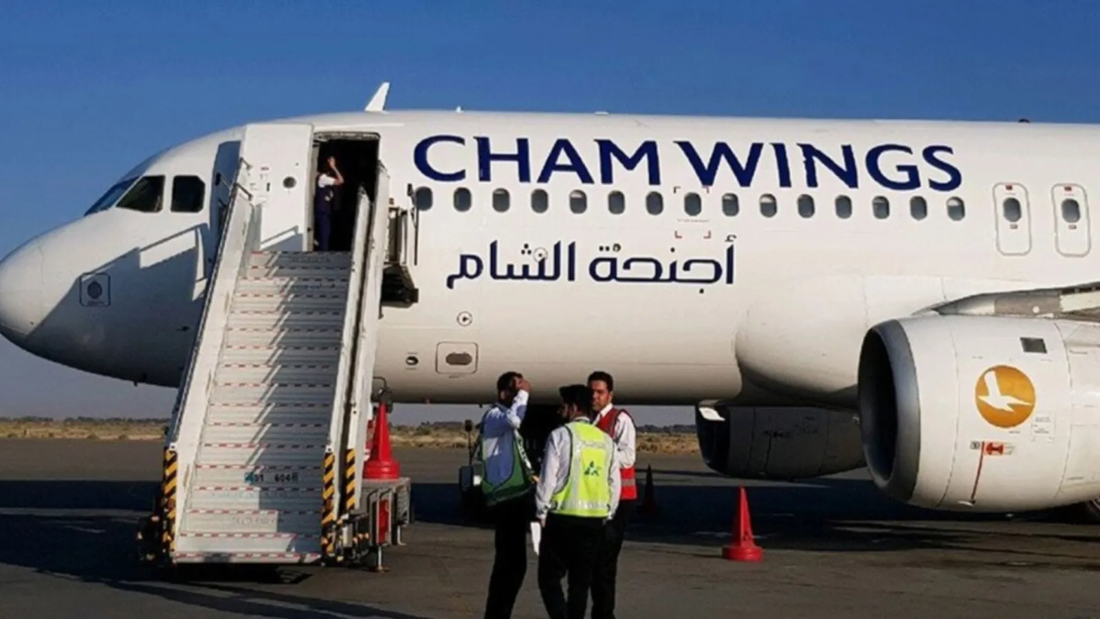 النظام يعلق الرحلات الجوية .. مطار دمشق خارج الخدمة جرّاء الغارات الإسرائيلية