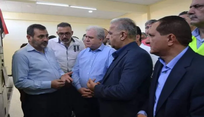 مع تجدد حوادث سرقة كابلات الكهرباء .. النظام ينفي "شائعات التعميم العام" في سوريا