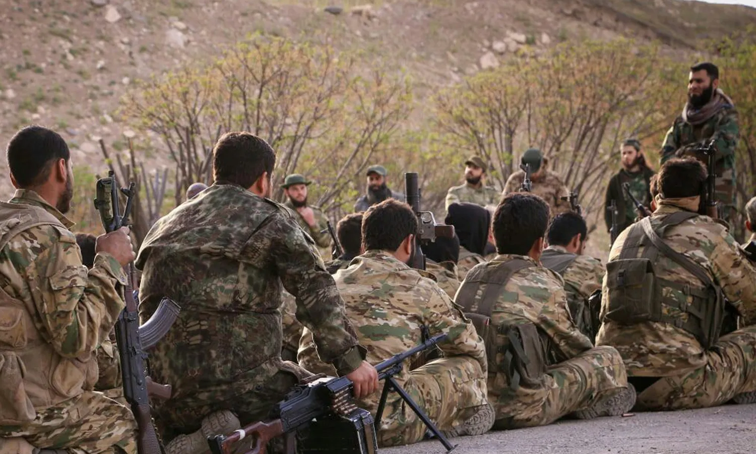 ضحايا مدنيون وترهيب لقاطني الخيام .. استمرار الاشتباكات بين فصائل "الوطني" بريف حلب 