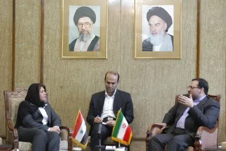 "الوضع بائس وصعب" .. وزيرة سابقة لدى النظام: "معظم قرارات رفع الأسعار سببها الحيتان"