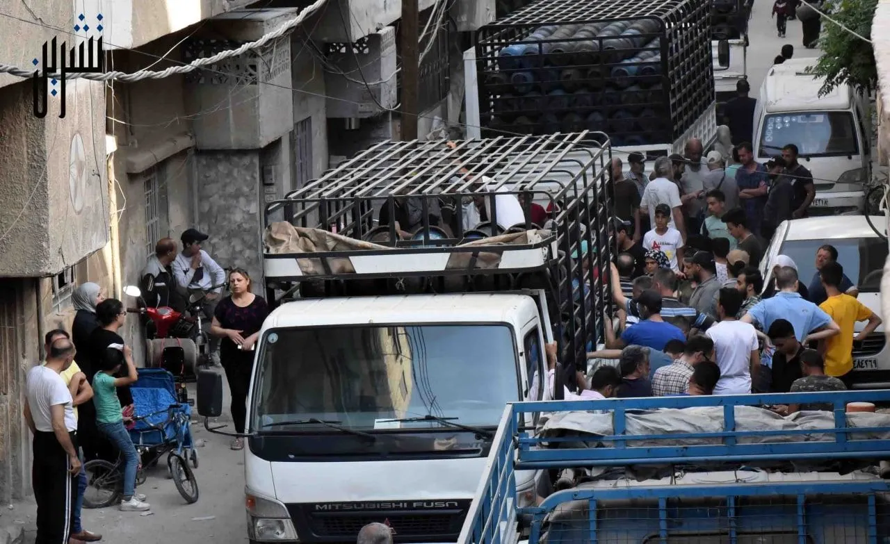 مع مزاعم تخفيض مدة الاستلام .. النظام يبرر تأخير توزيع الغاز المنزلي بقلة اليد العاملة ..!!