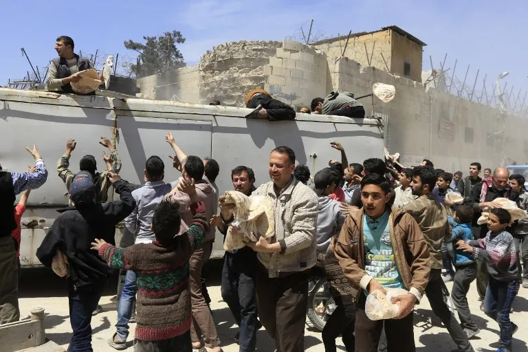 بينها رفع السعر بـ 50% .. النظام يطرح 3 سيناريوهات لتوفير الخبز