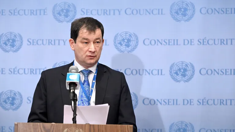 "بوليانسكي" يؤكد التوصل لاتفاق على مشروع قرار روسي معدل لتمديد آلية المساعدات لـ 6 أشهر