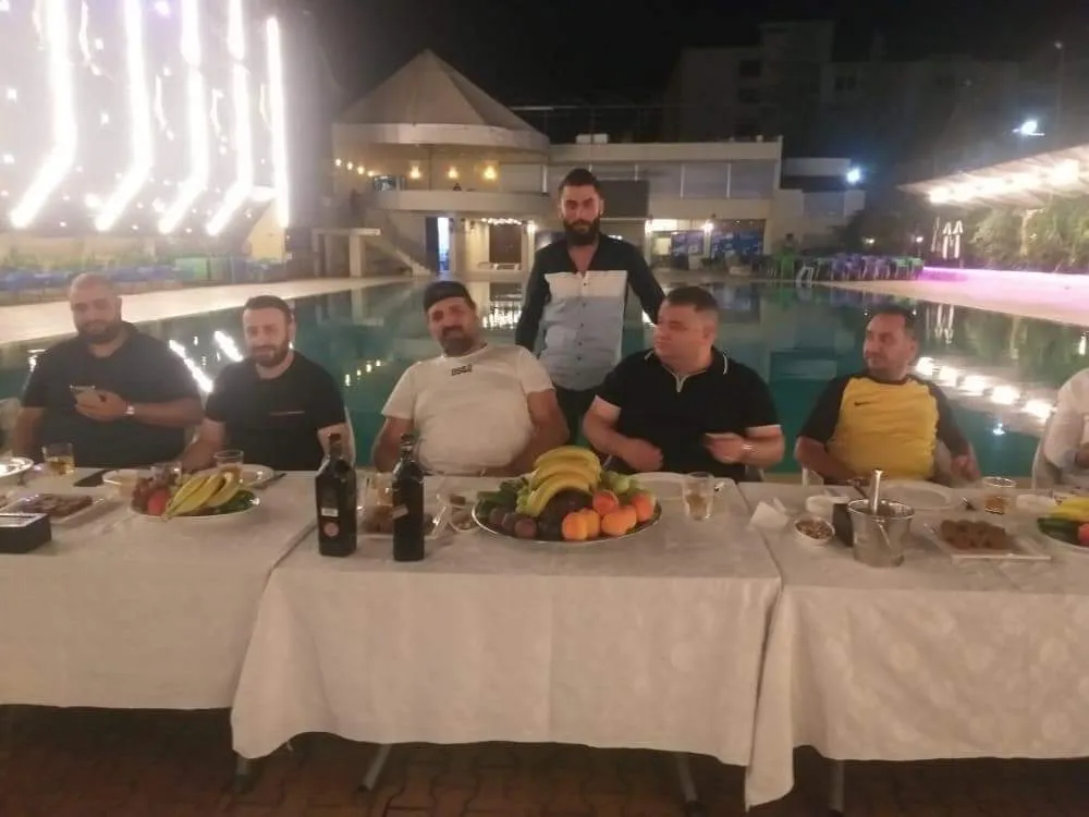 وكيل "حزب الله" لتجار المخدرات .. ظهور "نوح زعيتر" في حفل باذخ بمدينة حلب