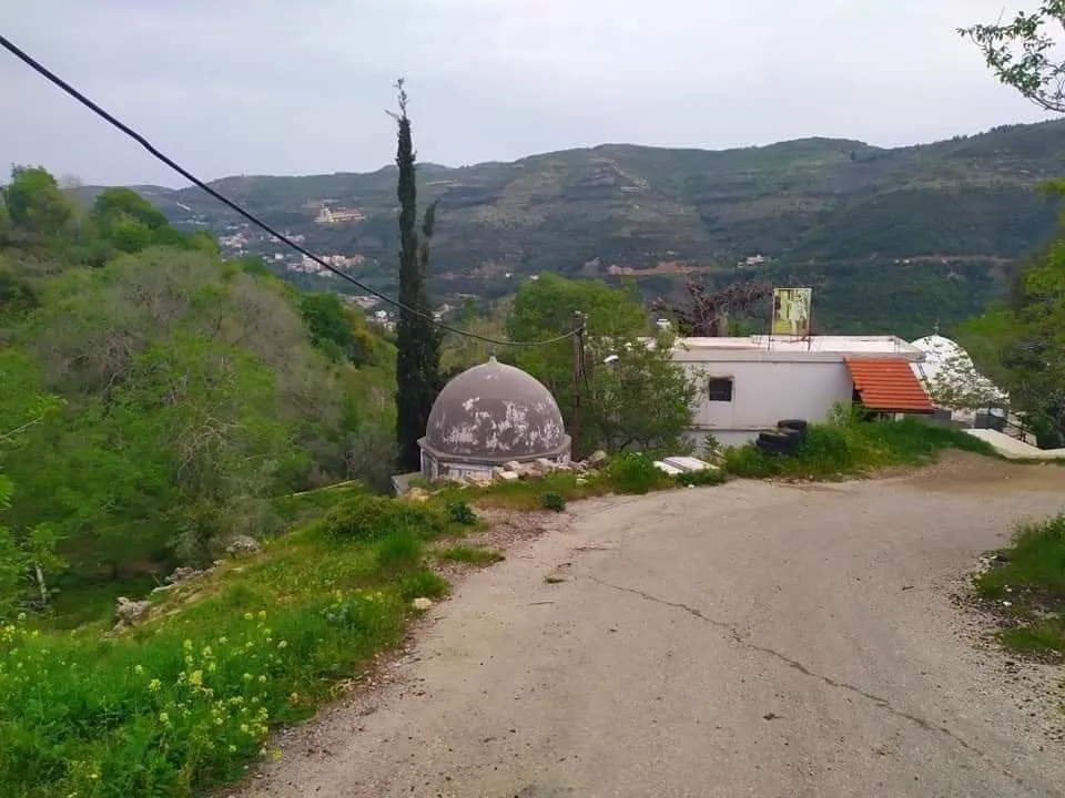 من بوابة "المزارات".. مبادرة إيرانية للتمدد في الساحل السوري