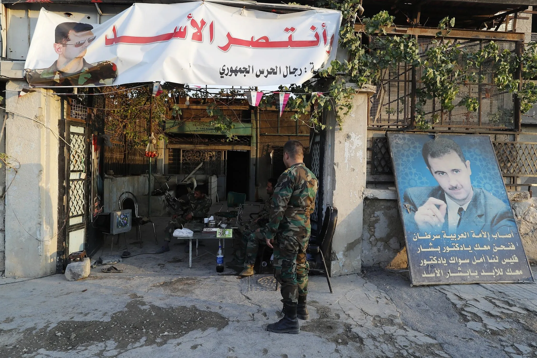 "اسطوانة غاز كل سنة" .. "مكرمة" تخص ذوي قتلى وجرحى جيش النظام