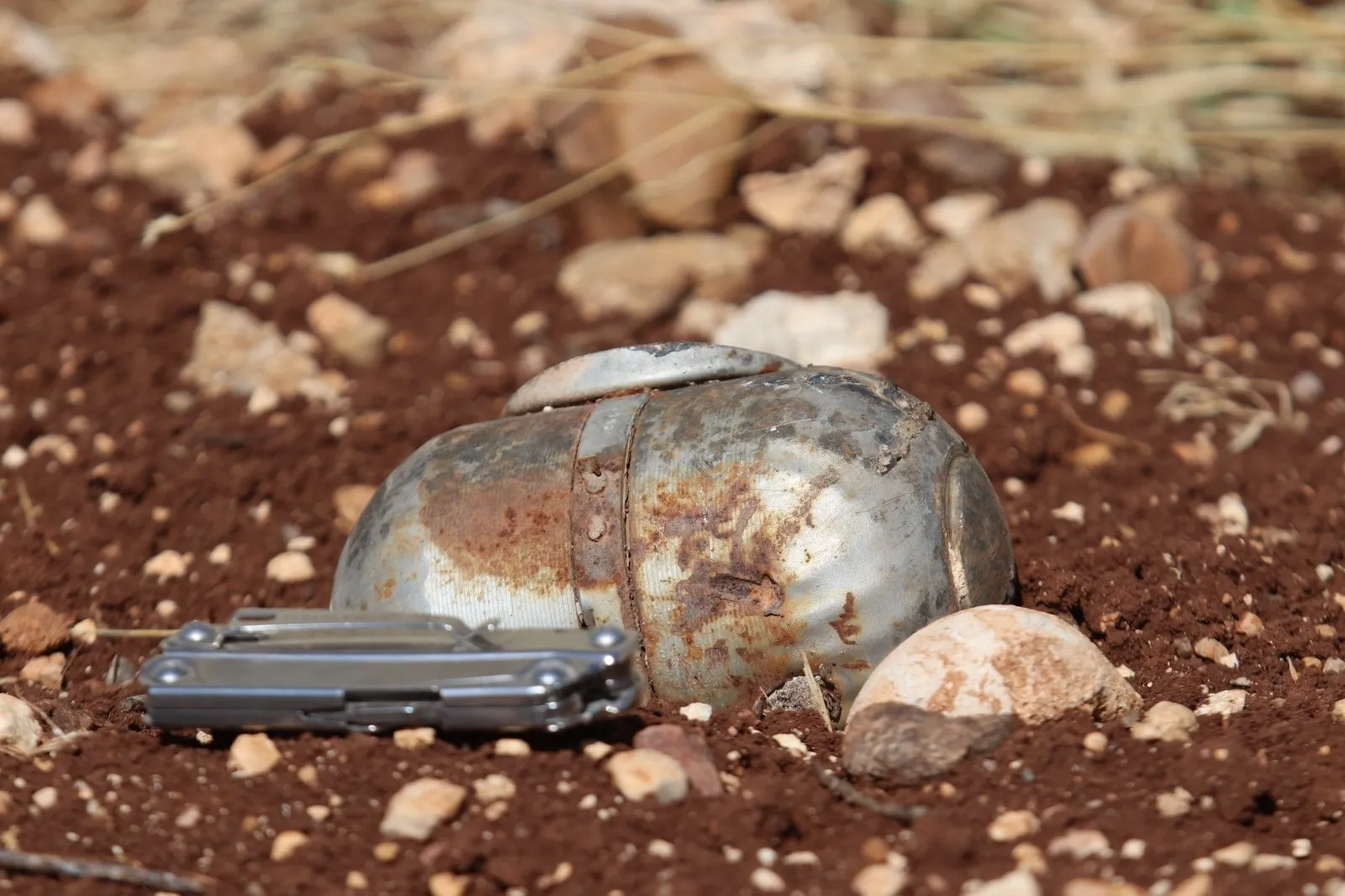 مقتل طفلَين بانفجار لغم أرضي ضمن مناطق النظام جنوبي شرق إدلب