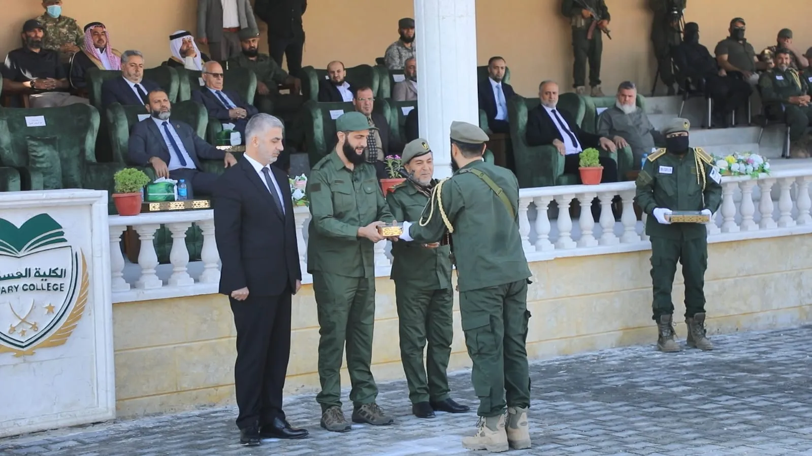 تخريج الدفعة الأولى بحضور زعيم هيئة تحرير الشام ابو محمد الجولاني