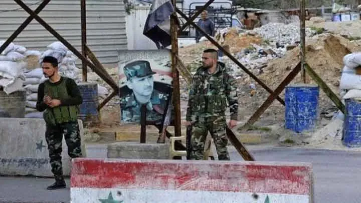 لسوقهم للخدمة العسكرية ... قوات الأسد تبدأ حملة أمنية لاعتقال الشبان في الغوطة الشرقية