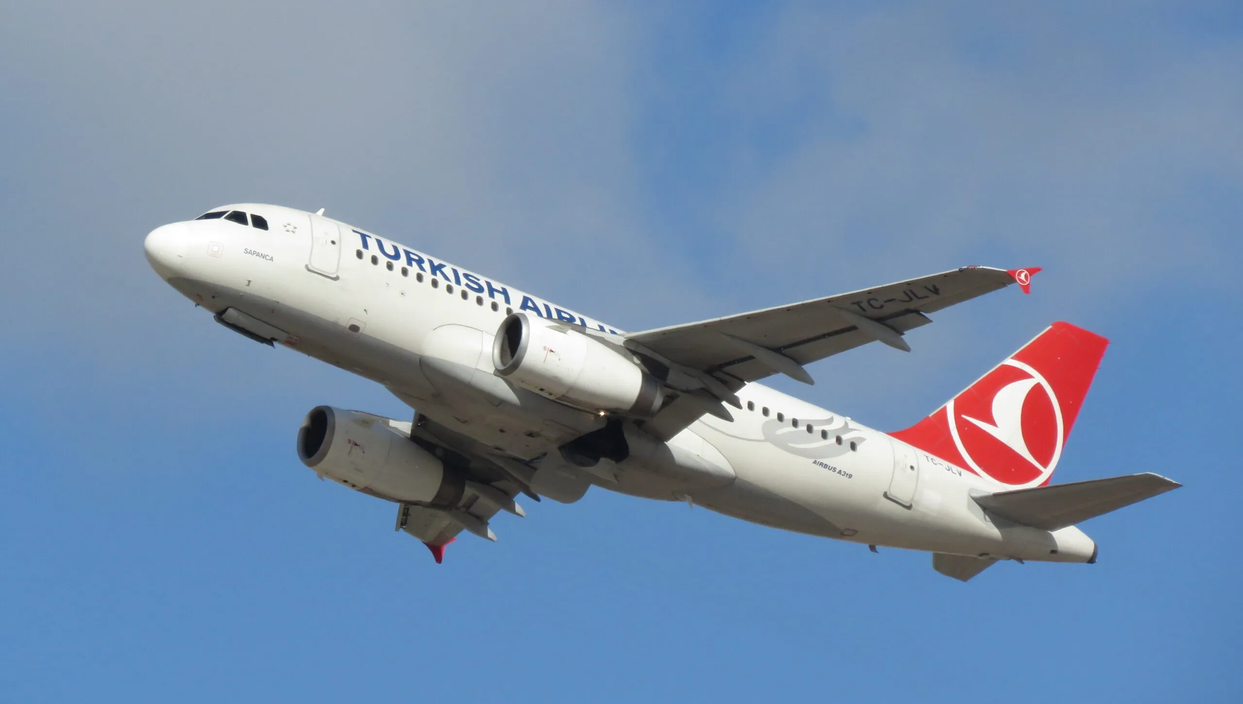 النظام ينفي عودة "الطيران المدني التركي" لاستخدام الأجواء السورية