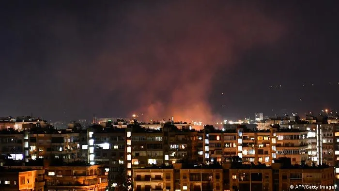 تقرير: "إسرائيل" تجنبت استهداف مسؤولين إيرانيين بغارات جنوب دمشق