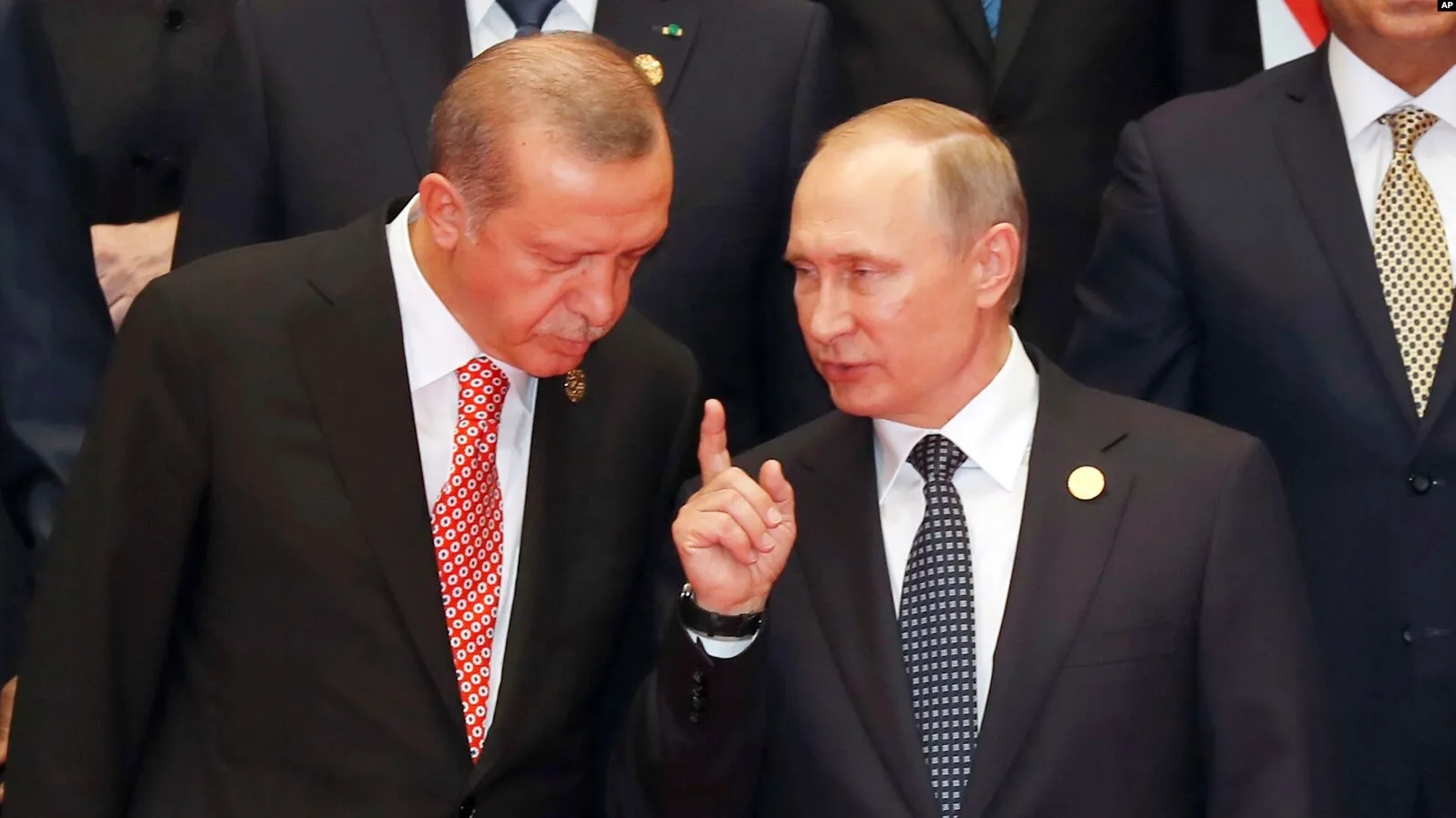 "الكرملين" يكشف فحوى الاتصال الهاتفي بين الرئيسين "بوتين وأردوغان"