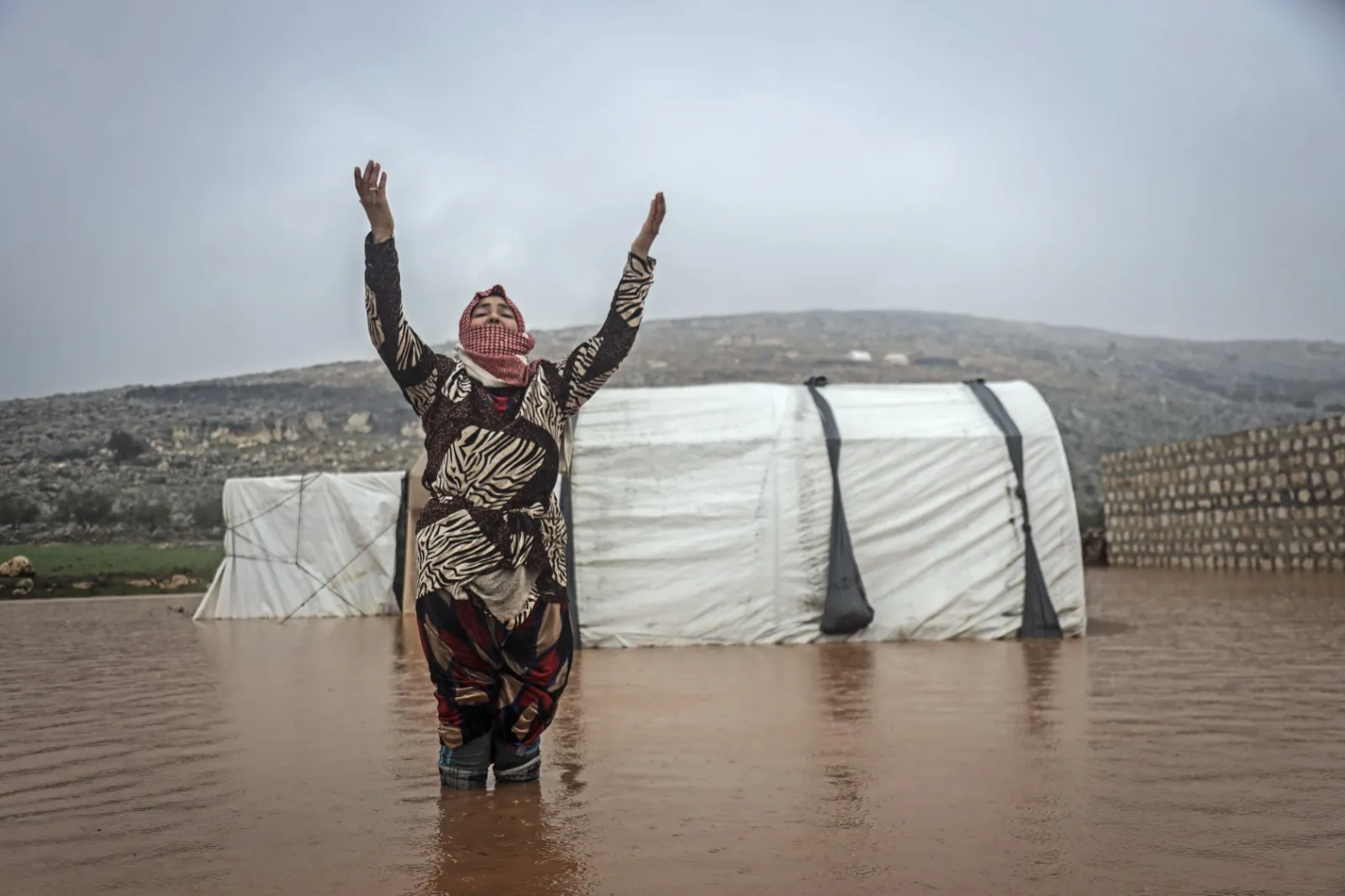 "استجابة سوريا" يتخوف من تأثير موجة الصقيع على قاطني المخيمات شمال سوريا