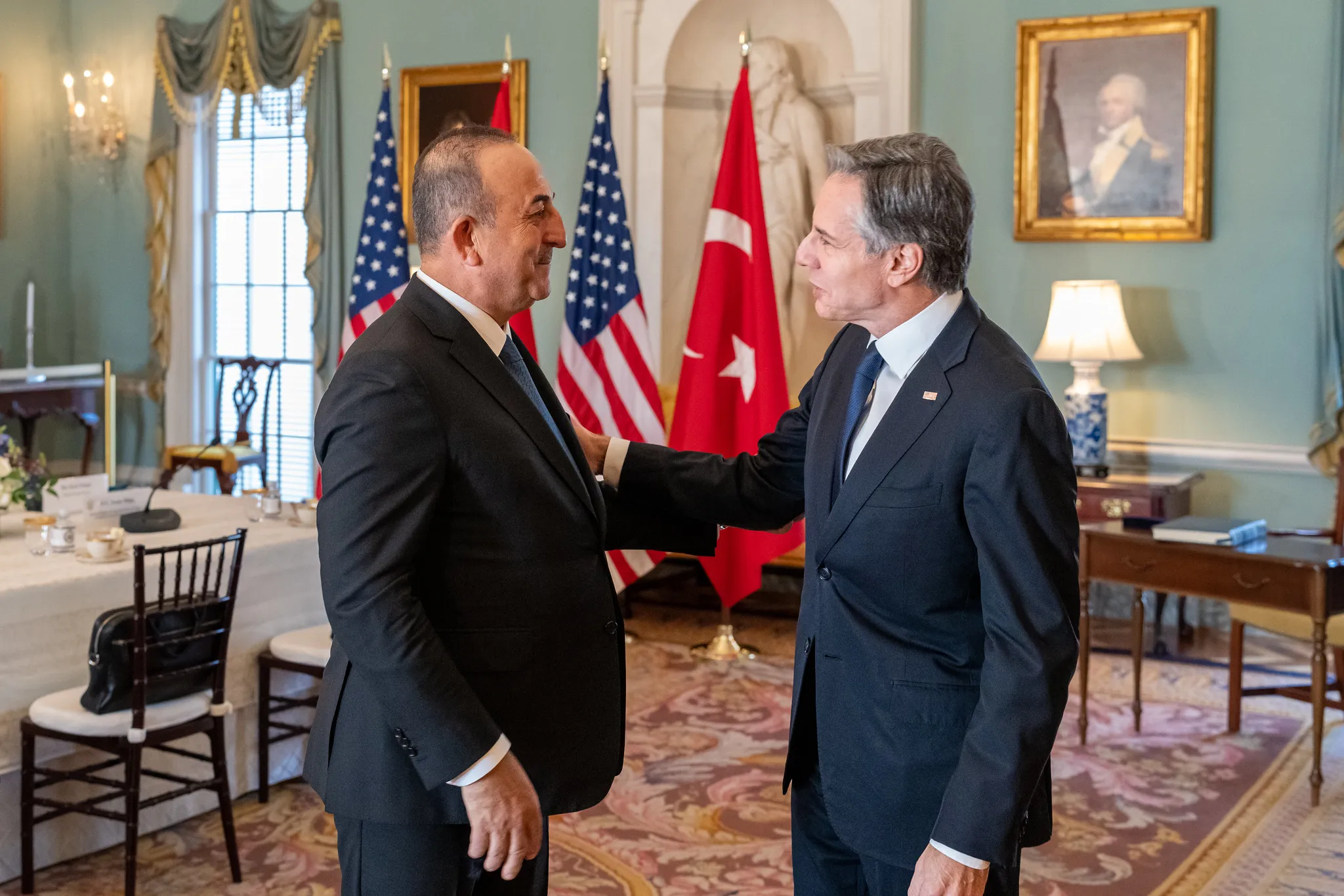 بيان تركي أمريكي يؤكد الالتزام بعملية سياسية في سوريا