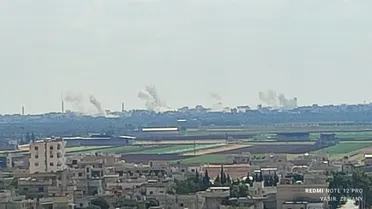 صورة من قصف النظام الصاروخي على مدينة سرمين