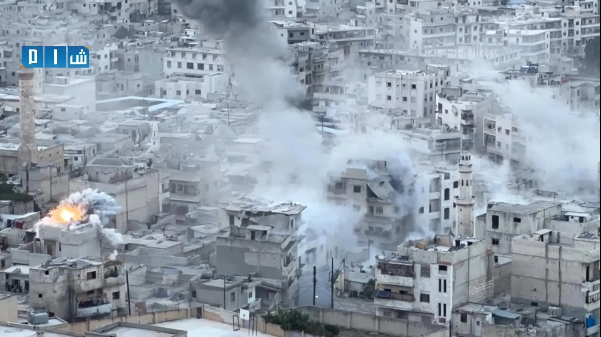 سقطة جديدة لإعلام النظام و"إسرائيل".. تضليل ومتاجرة بمشاهد قصف إدلب