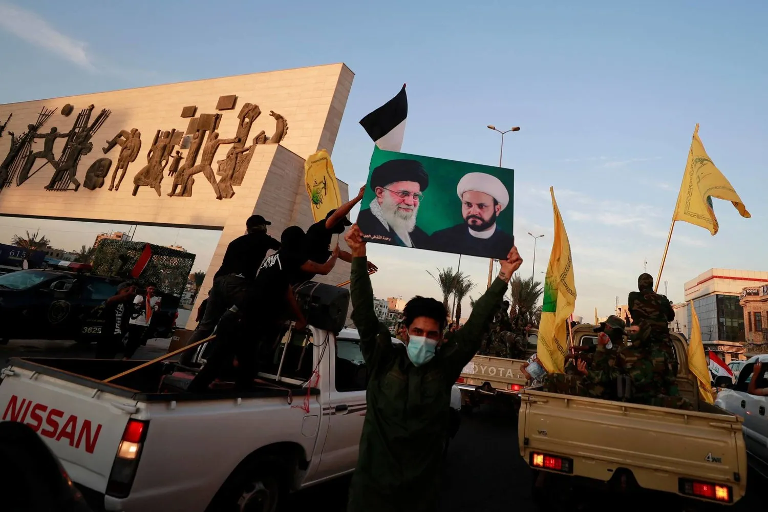 صحيفة: انتقال عدد من قادة الفصائل العراقية الموالية لإيران إلى مواقع في سوريا ولبنان