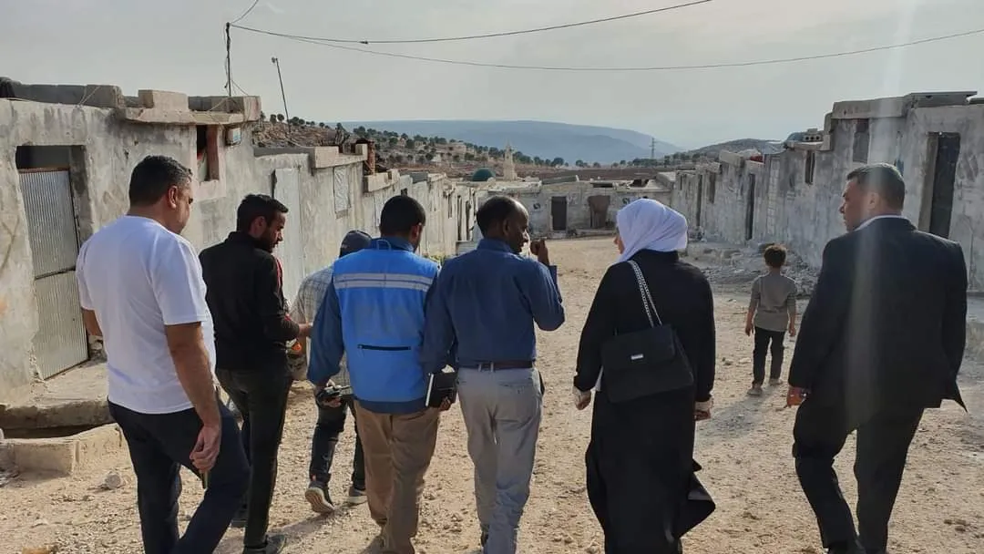 وفد من "الأمم المتحدة" يُجري زيارة لمدينة تادف ومخيم كويت الرحمة بريف حلب