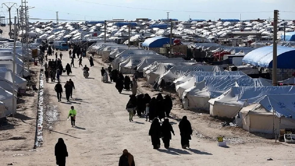 العراق يُعلن استعادة 192 عائلة من "مخيم الهول" ونقلها لمخيمات تأهيل داخل البلاد