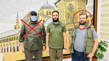 صورة تجمع الجولاني مع أبو أحمد زكور والقحطاني