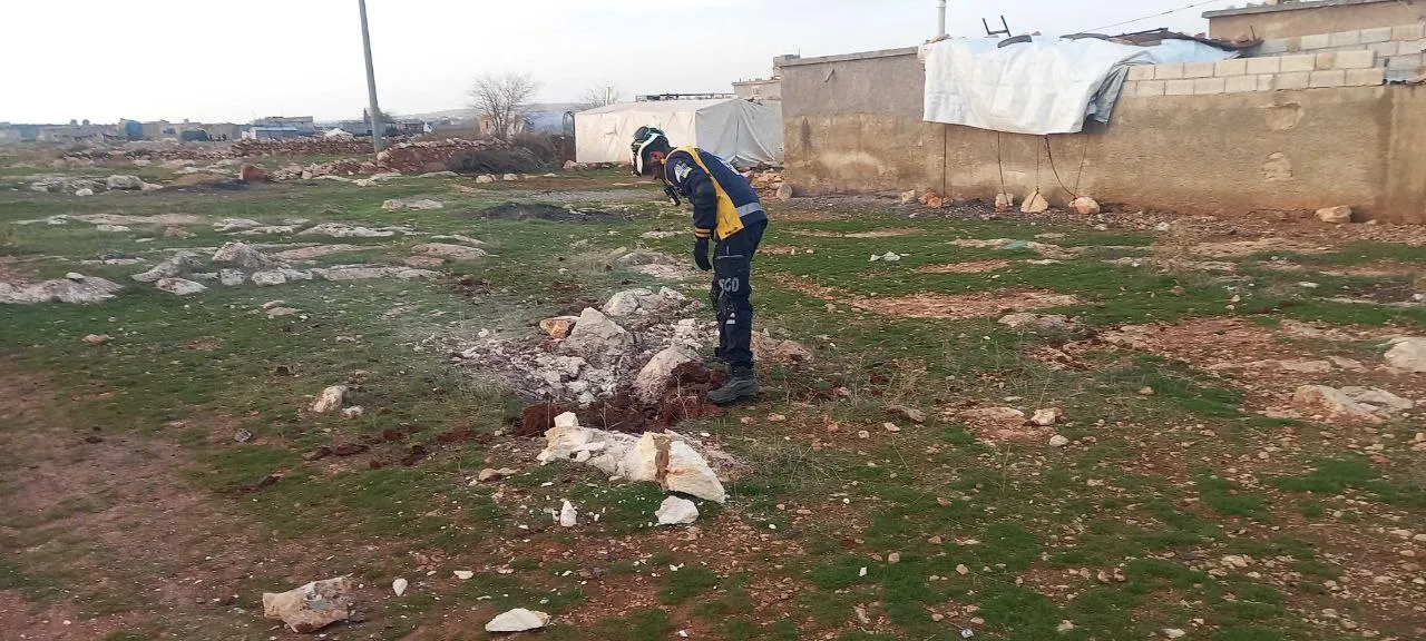 قصف مدفعي استهدف مخيم مزرعة الشويحة بريف حلب