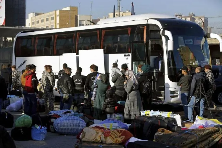 مركز حقوقي يُسجل ارتفاع حالات الاعتقال التعسفي والترحيل القسري للاجئين السوريين في لبنان 