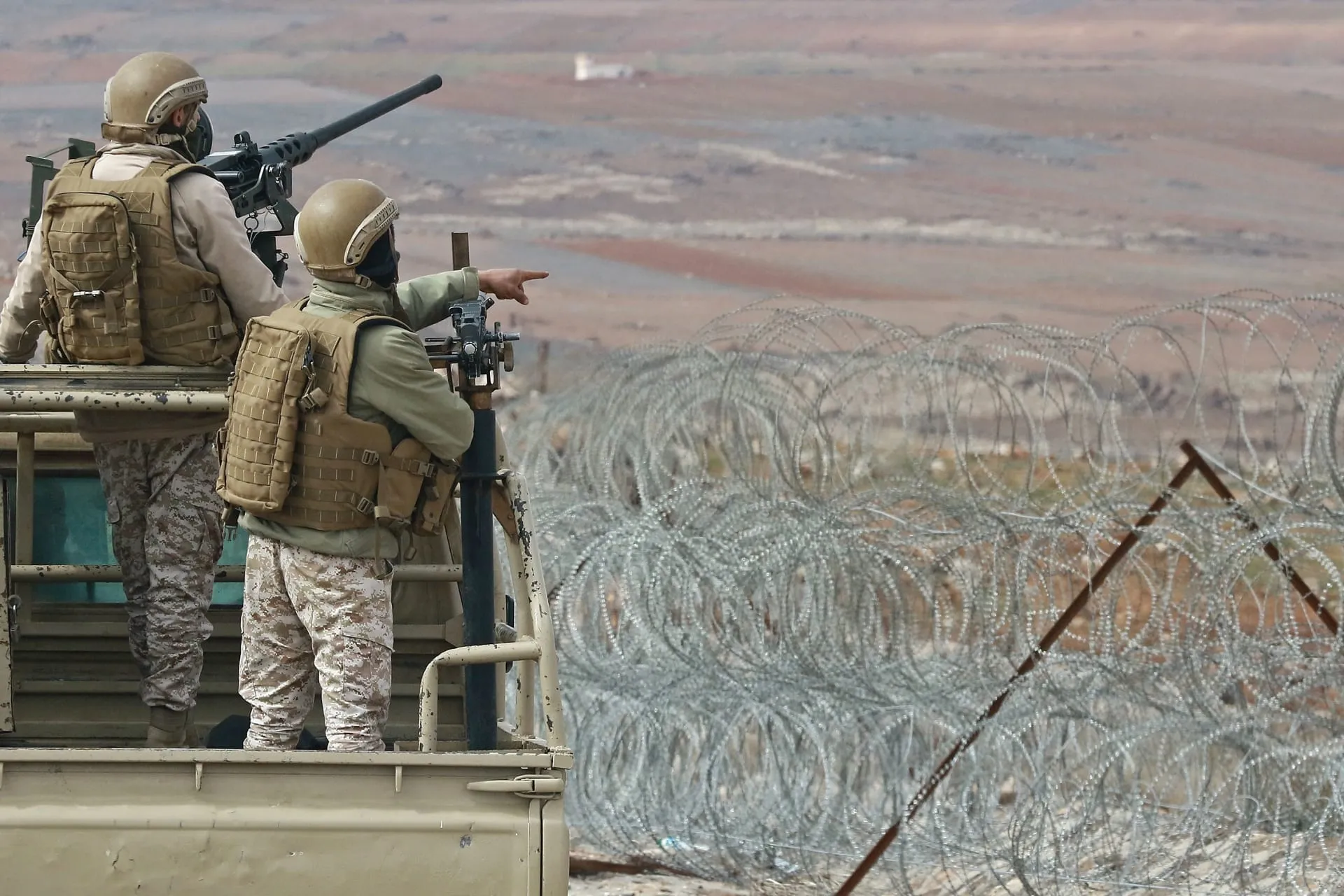 القوات الأردنية كانت على علم مسبق بموعد عمليات تهريب متزامنة على حدودها مع سوريا
