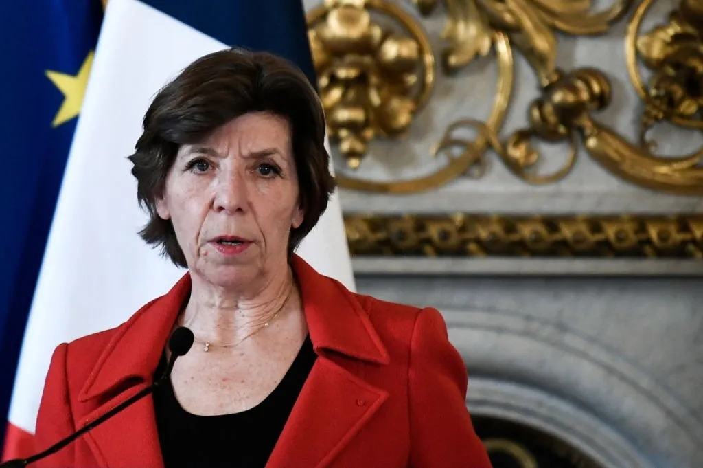 فرنسا تعترض على "البربرية والوحشية" في سوريا