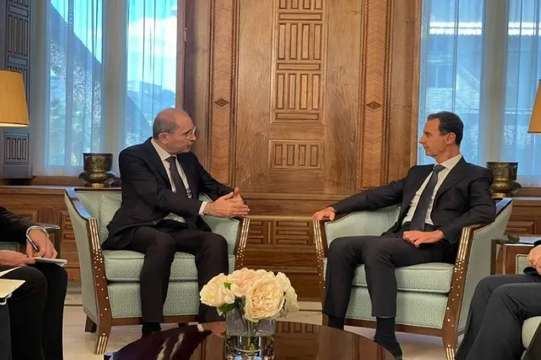 وزير الخارجية الأردني "أيمن الصفدي والإرهابي بشارالأسد