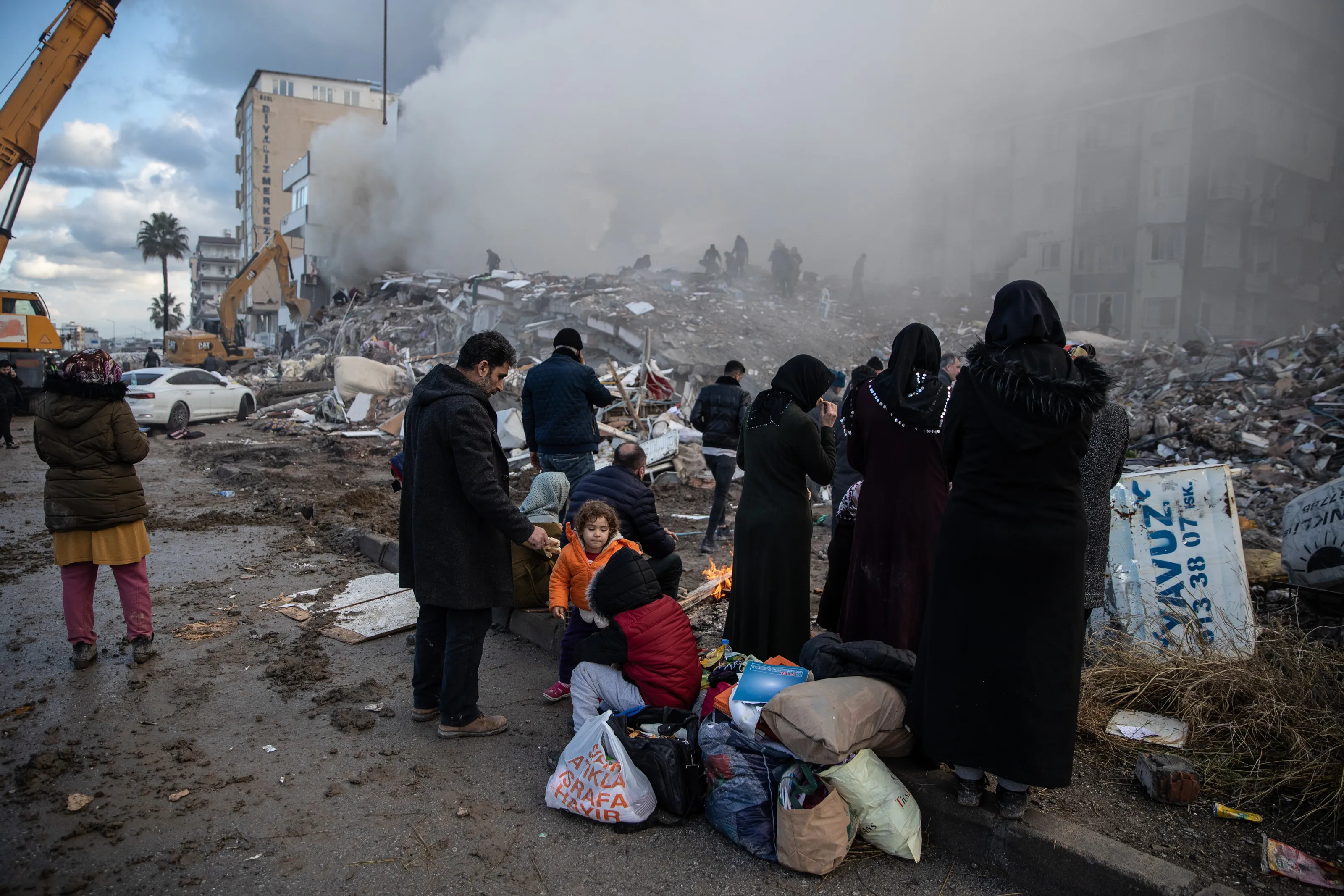 "رايتس ووتش" تنتقد الإجراءات التركية بحق اللاجئين السوريين في مناطق الزلزال 