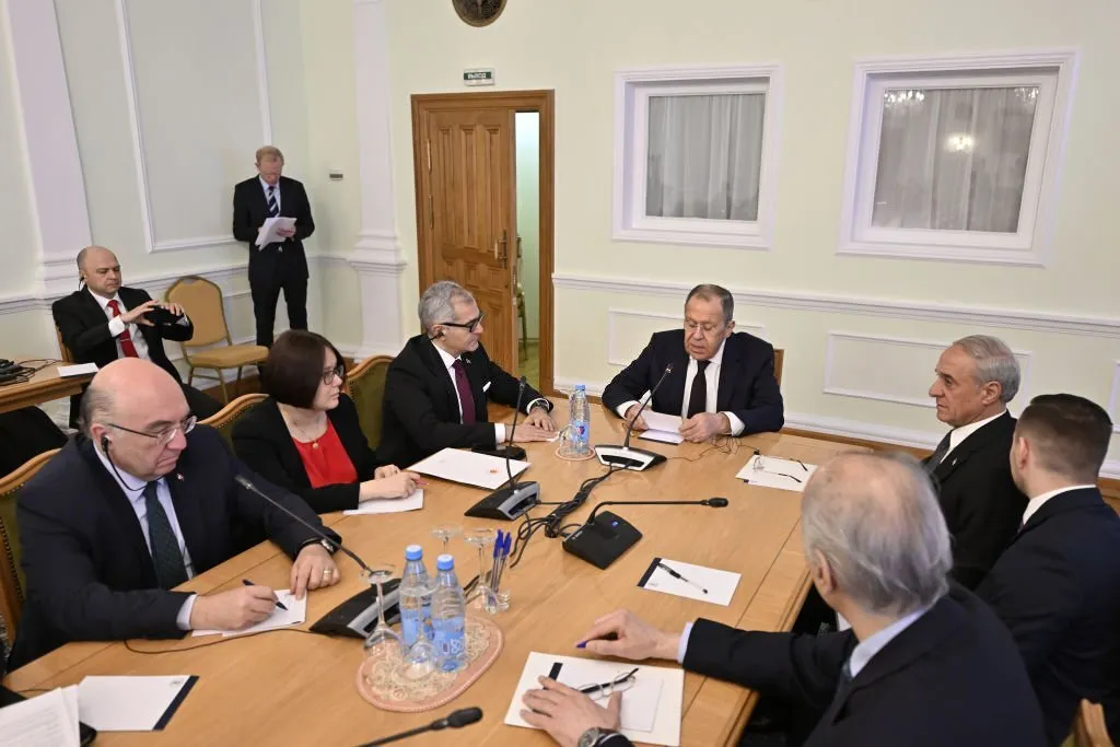 اجتماع سابق جمع نواب وزراء خارجية تركيا والنظام السوري في موسكو